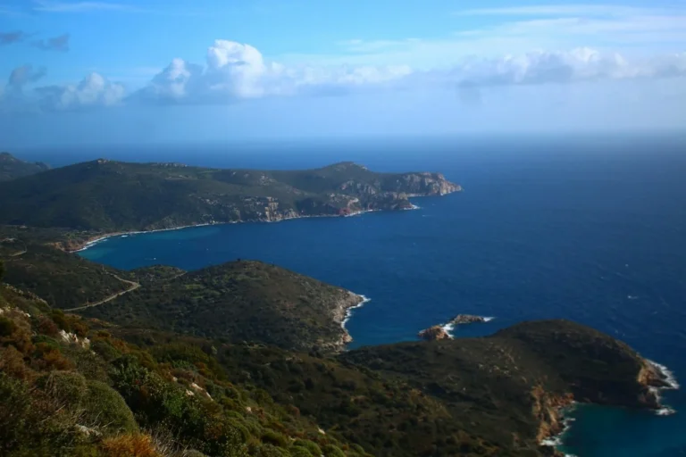 Türkiye kıyılarından deniz manzarası